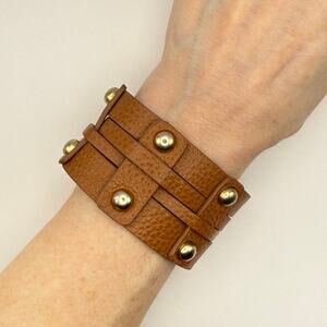 CARA NEW YORK Wide Leather Cuff Brown Men Women Woven Studs Snap 7'-8"